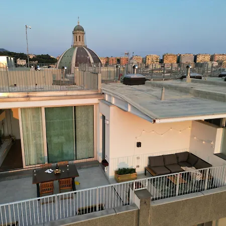 Ferienwohnung Attico Luxury Con Parcheggio E Terrazza Vista Mozzafiato Genua Exterior foto